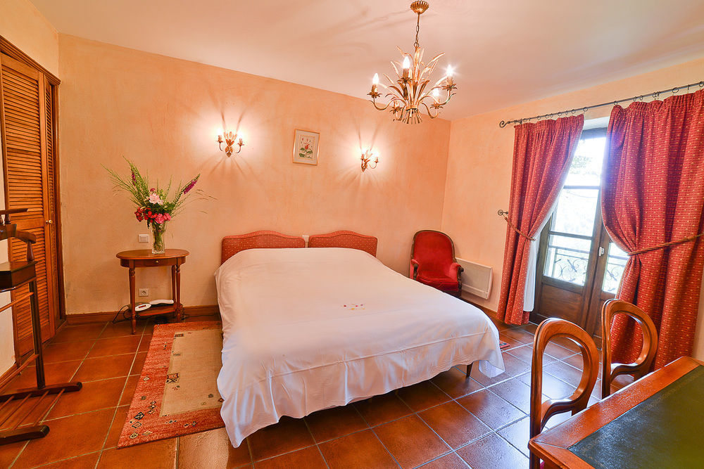 Chateau De Salles Vezac  ภายนอก รูปภาพ